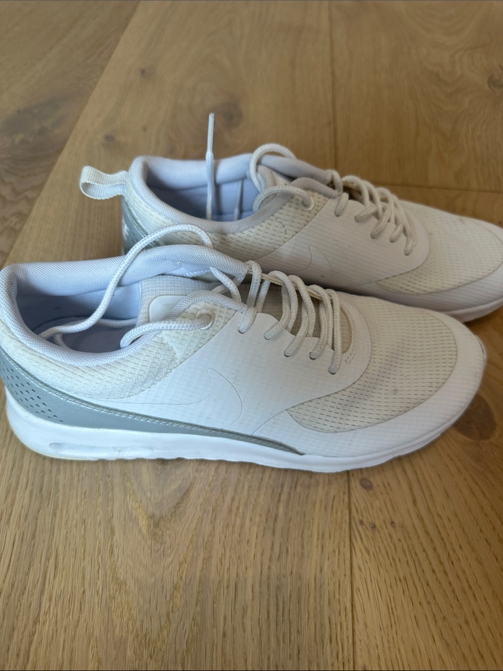 Nike Women’s White / Light Gray Athletic Sneakers